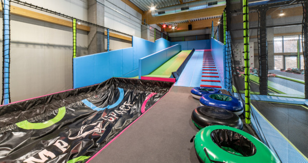 Park Trampolin Jump Space